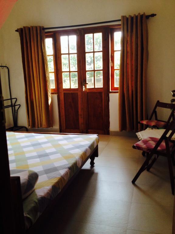 Manik Home Stay Kudapaduwa Quarto foto